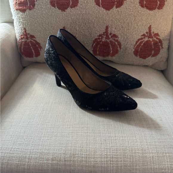 Naturalizer Black Lace Heels - Picture 1 of 8